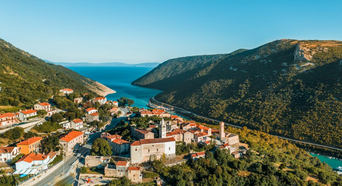 Bela nedeja 1.listopada u Plominu