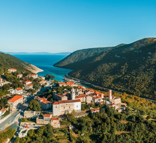 Bela nedeja 1.listopada u Plominu
