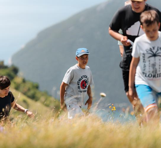 Zvončić ponovno zazvonio u Plominu – šetnja prirodom oduševila sudionike
